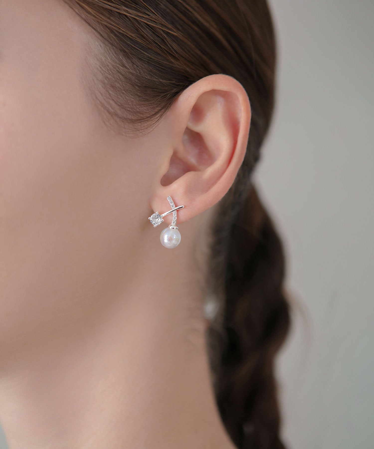 【COMING SOON】クロスラインパールスウィングピアス