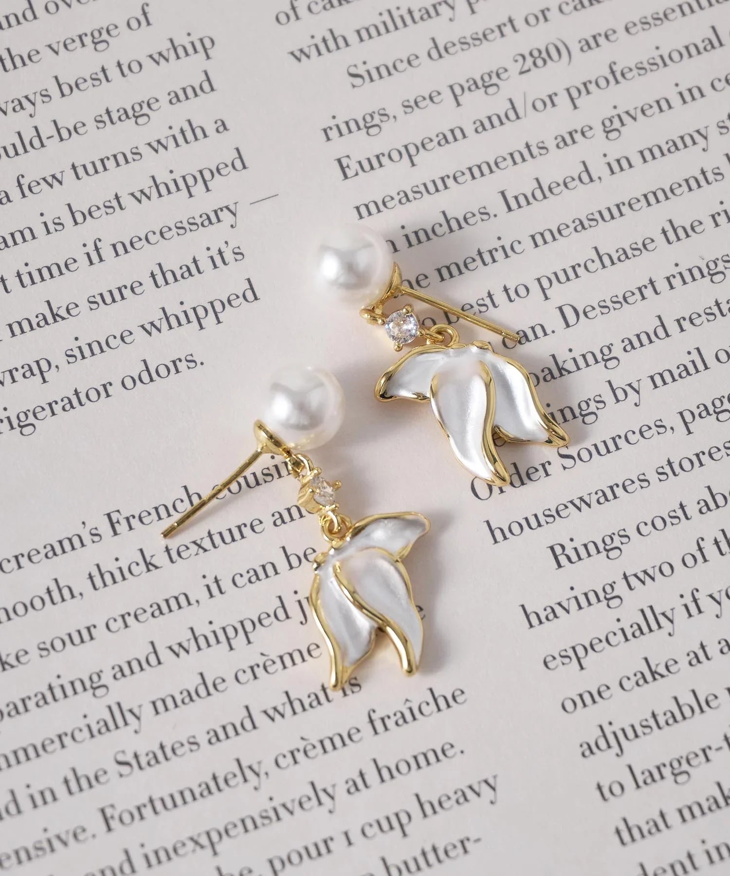 【当日発送】フラワードロップパールピアス