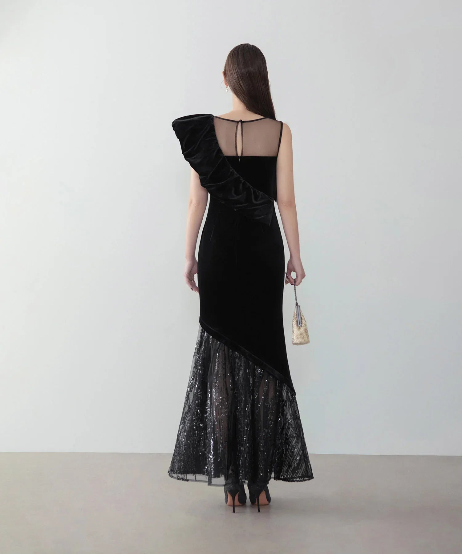 LEJA LUXE】2WAYアシンメトリーフリルベロアマーメイドドレス