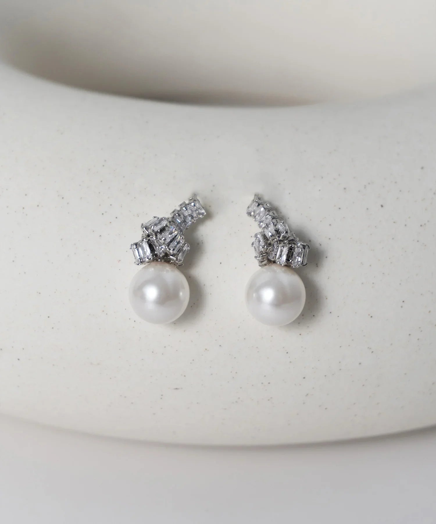 【当日発送】ツイストビジュードロップパールピアス