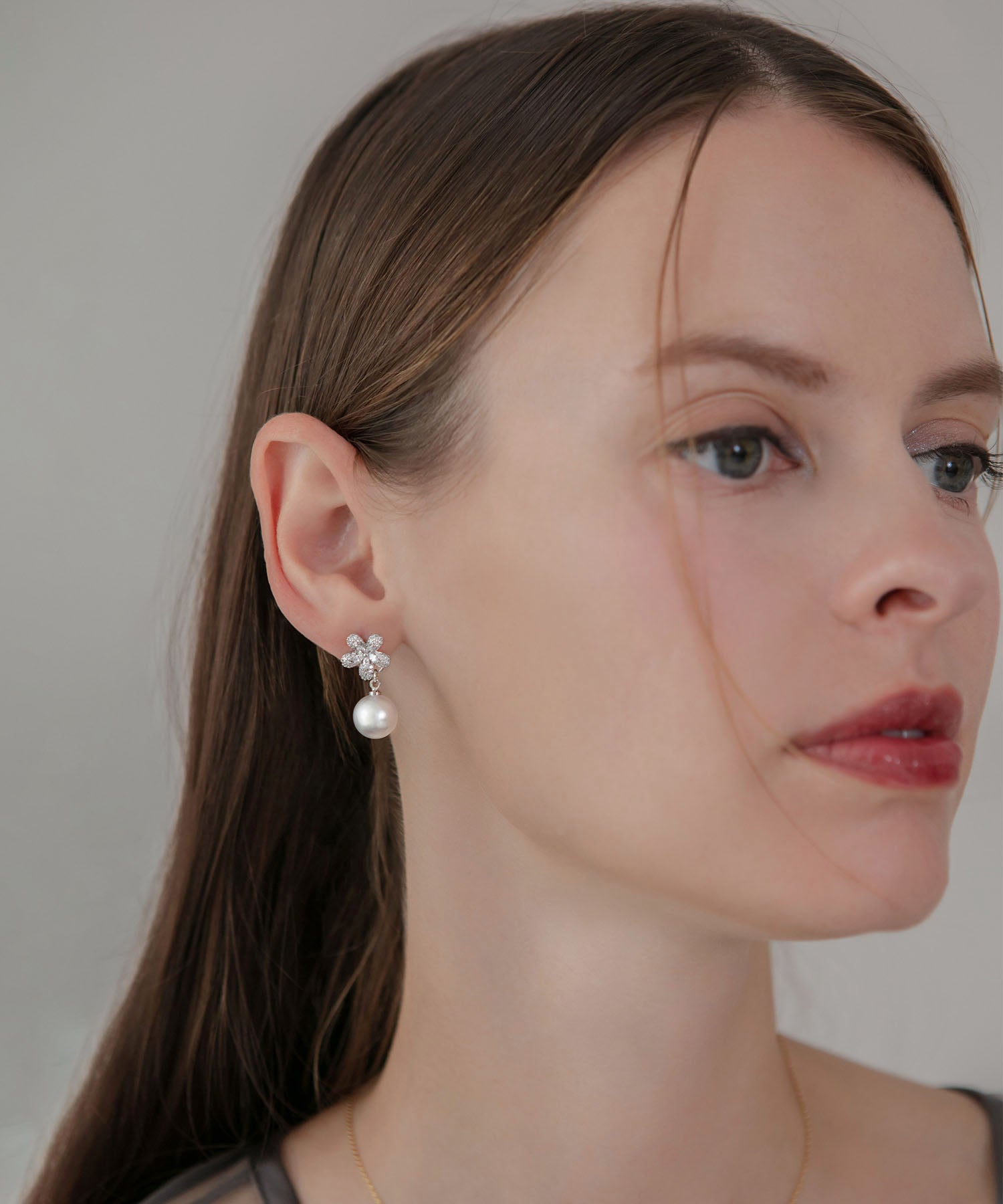 【当日発送】フラワービジューパールピアス