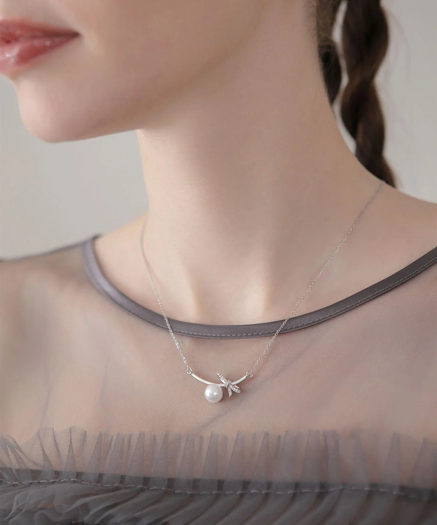 【当日発送】リボンビジューパヴェパールラインネックレス