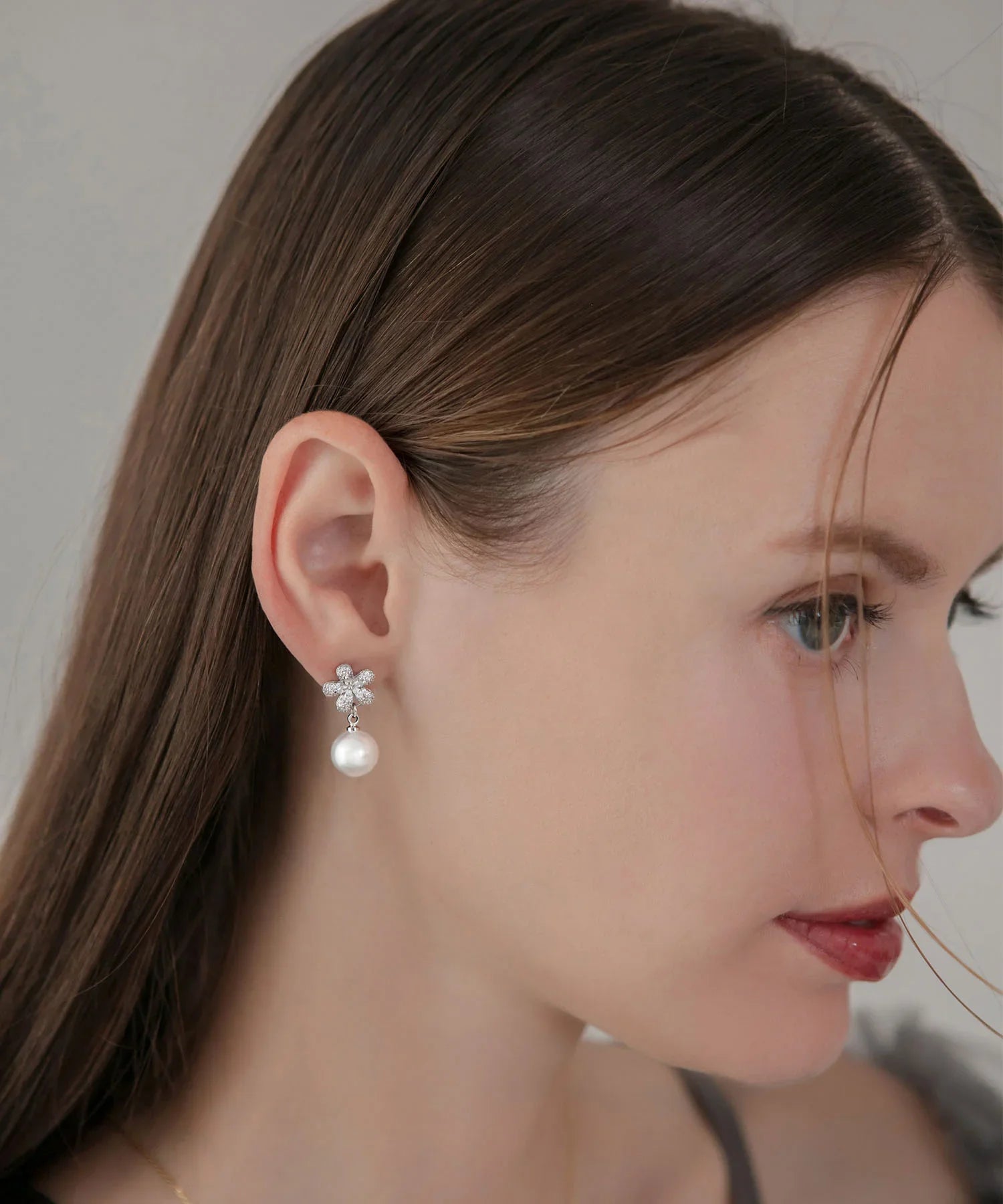 【当日発送】フラワービジューパールピアス