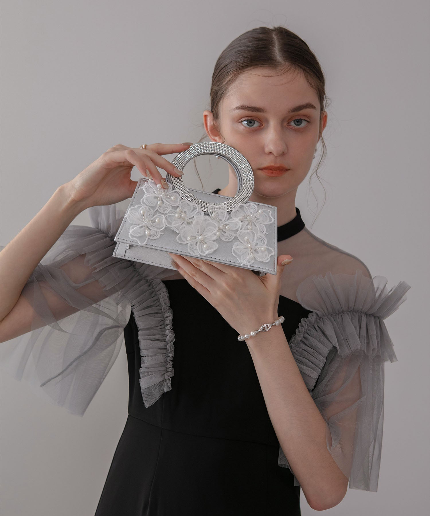 【一部当日発送】フラワービジューラウンドハンドル2wayバッグ