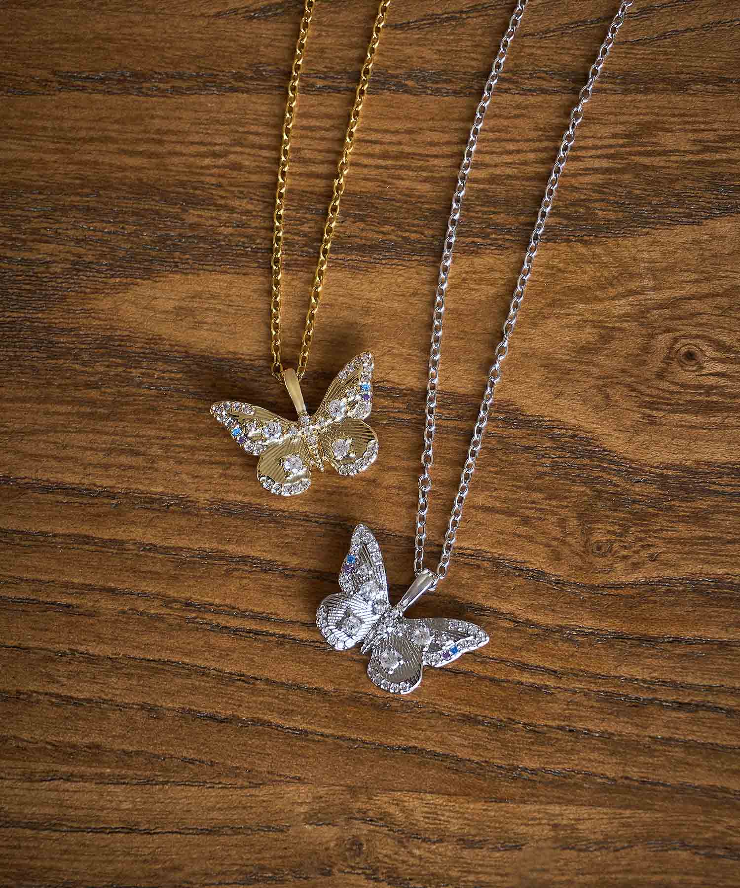 【当日発送】バタフライストーンネックレス