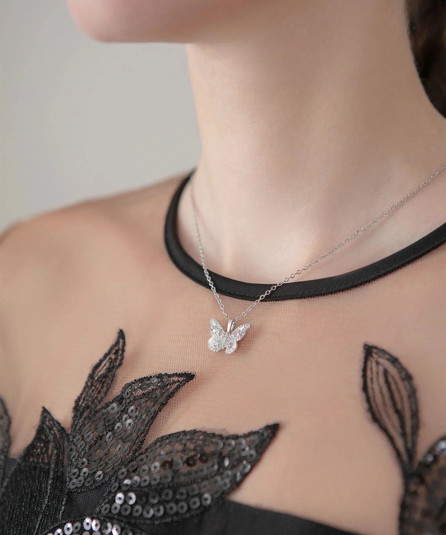 COMING SOON】バタフライストーンネックレス