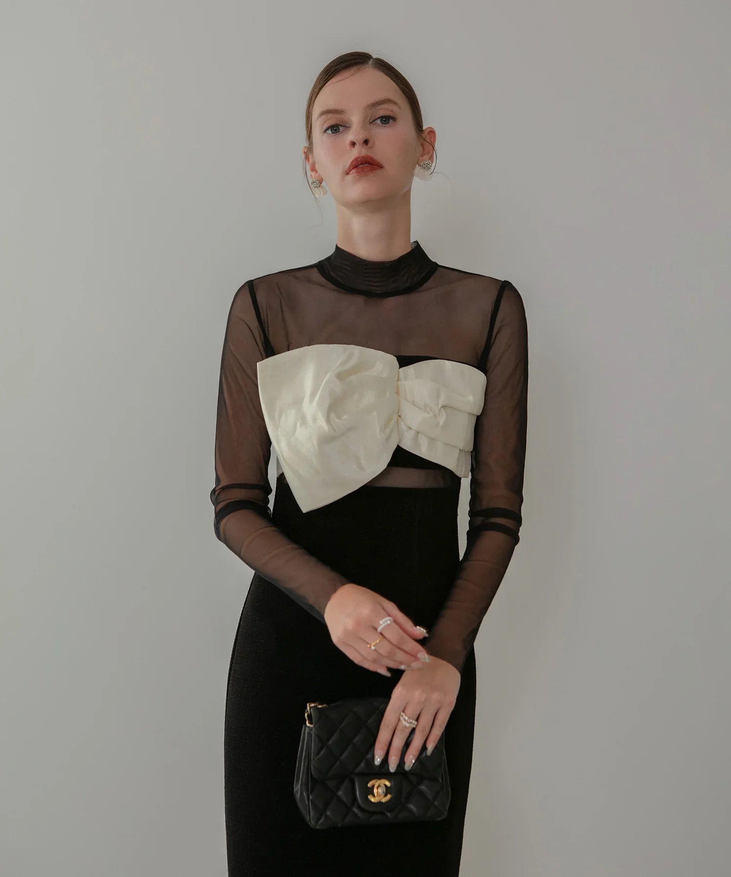 LEJA LUXE】フロントツイストデザインシアースリットIラインドレス