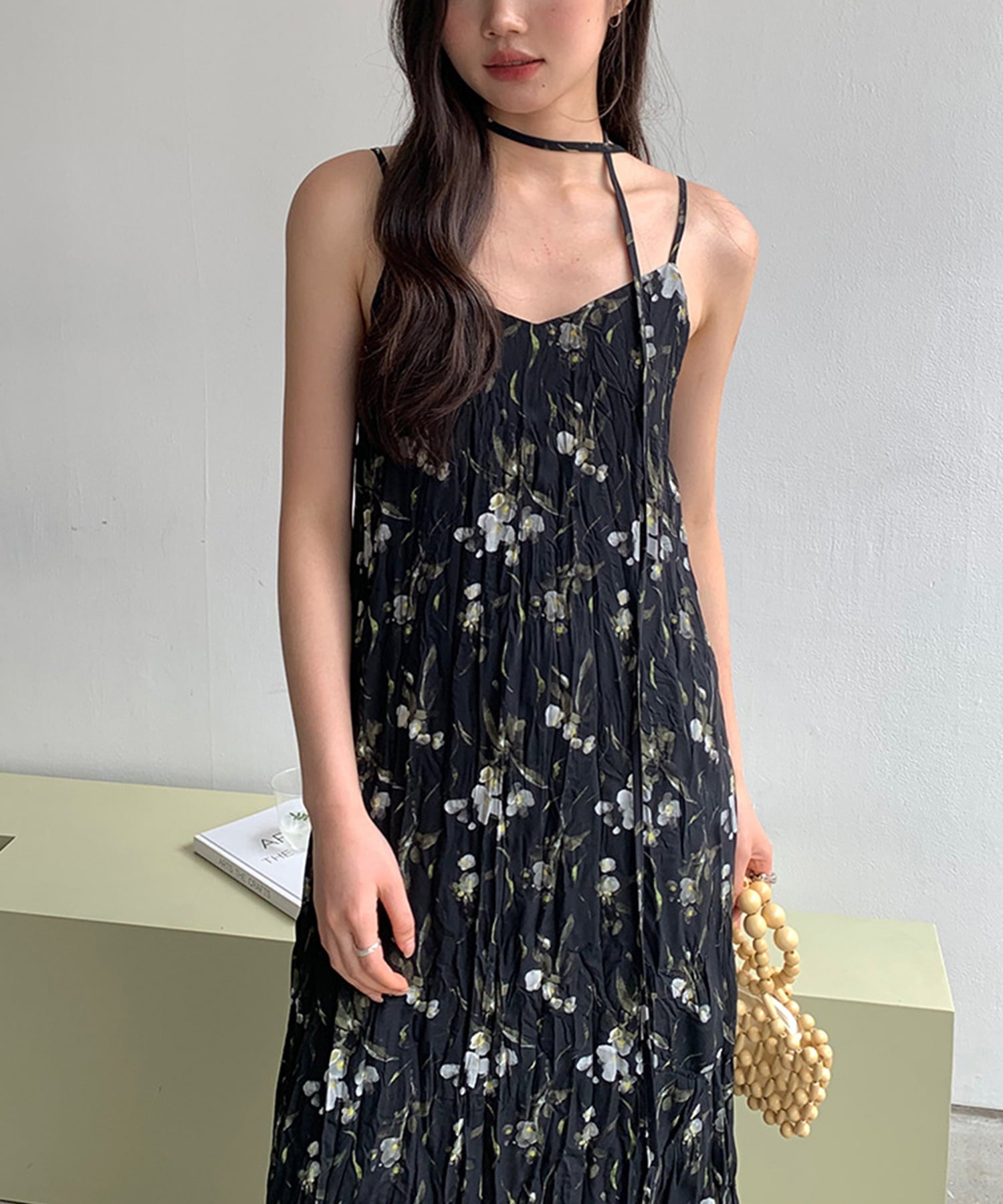 [Same-day shipping] Floral black crinkle camisole dress