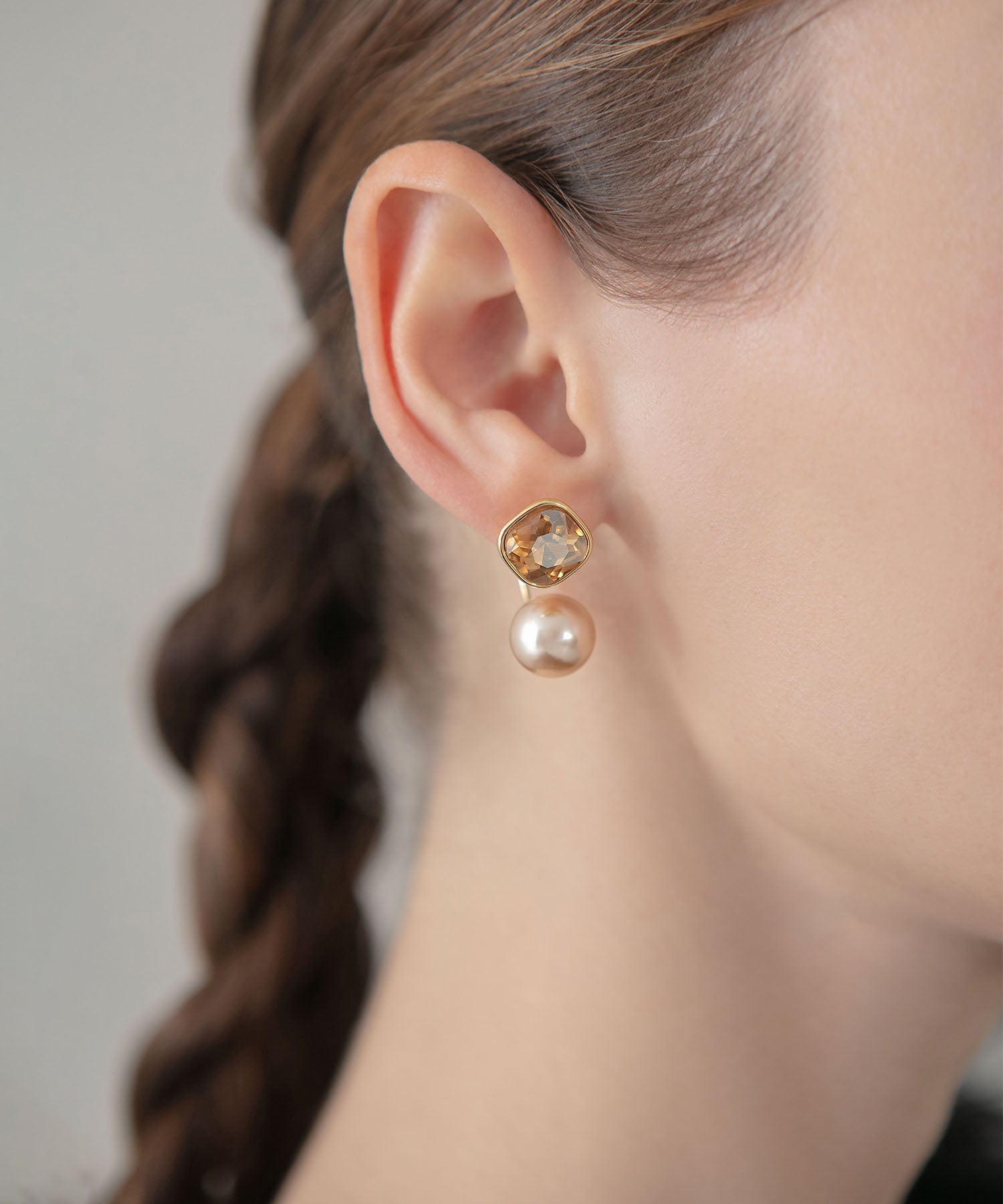 【COMING SOON】スクエアビジューシャンパンパールドロップピアス