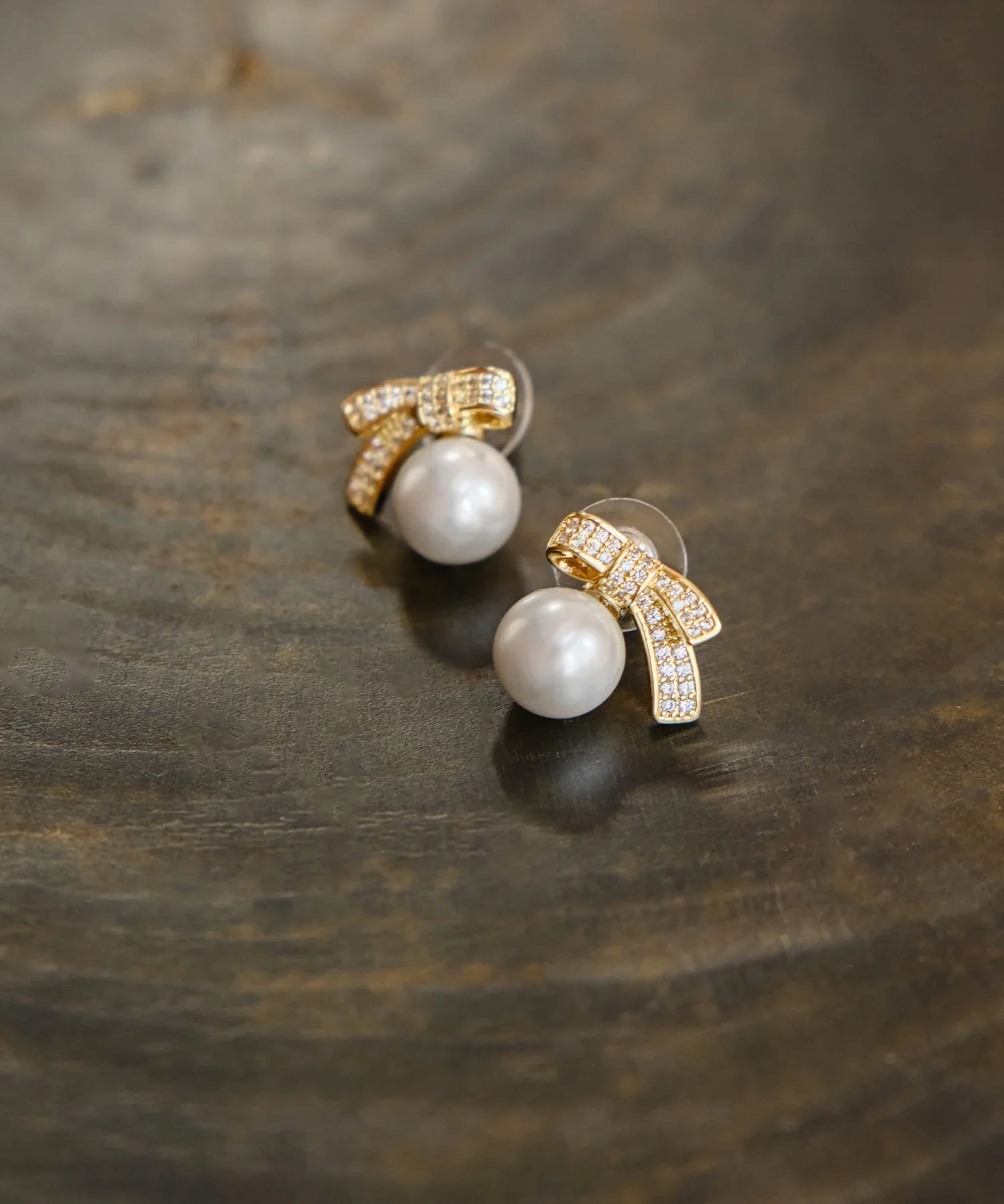 【予約販売】ゴールドビジューリボンパールピアス