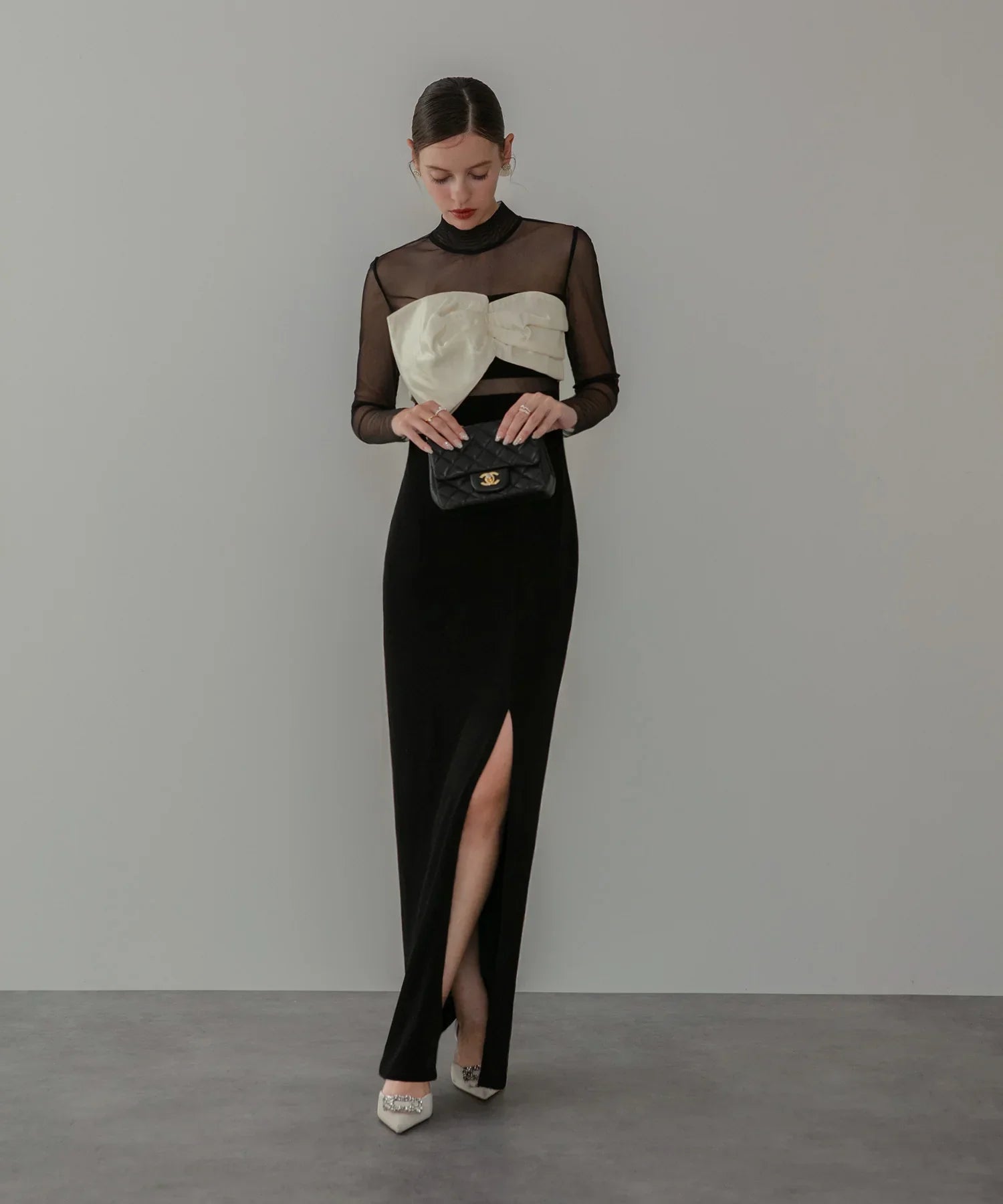 LEJA LUXE】フロントツイストデザインシアースリットIラインドレス