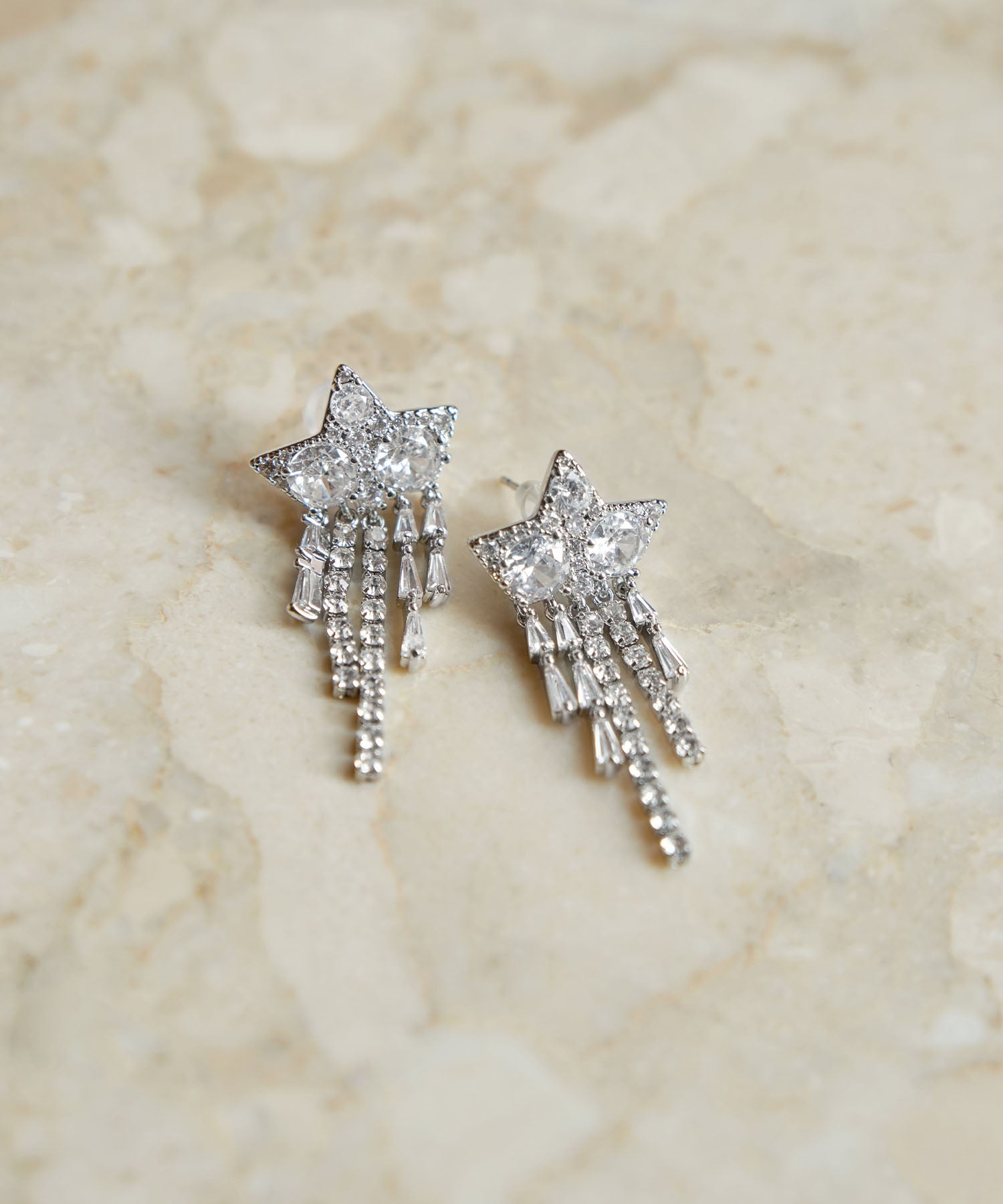 【当日発送】スタードロップビジューフリンジピアス