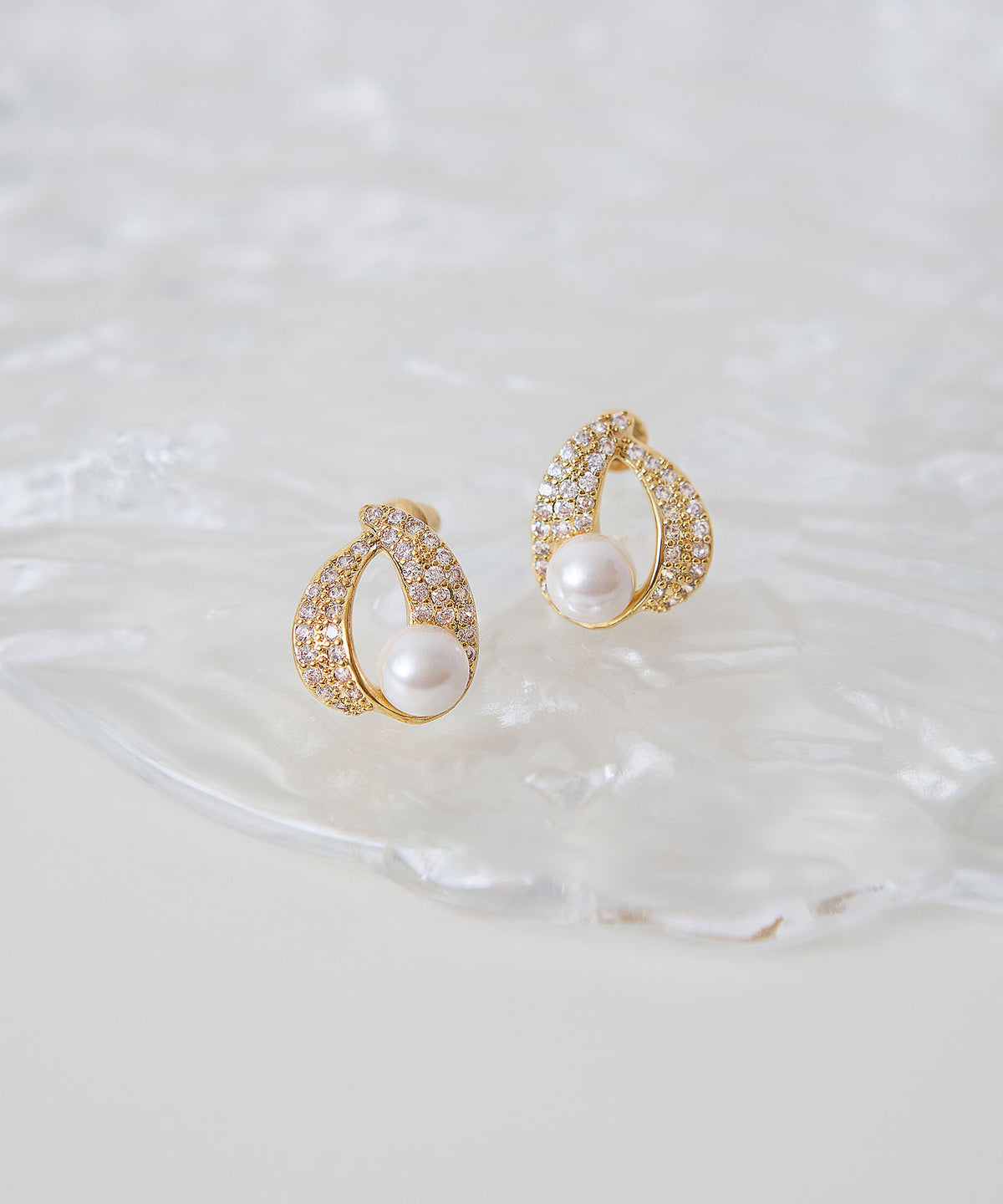 【COMING SOON】パールビジュークロスラインピアス