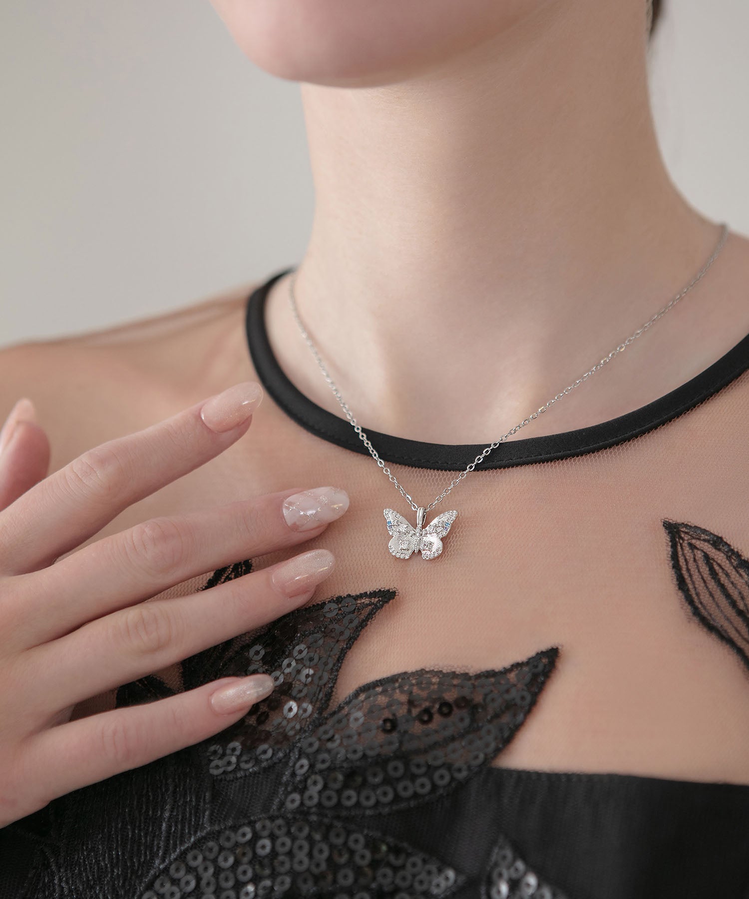 【当日発送】バタフライストーンネックレス