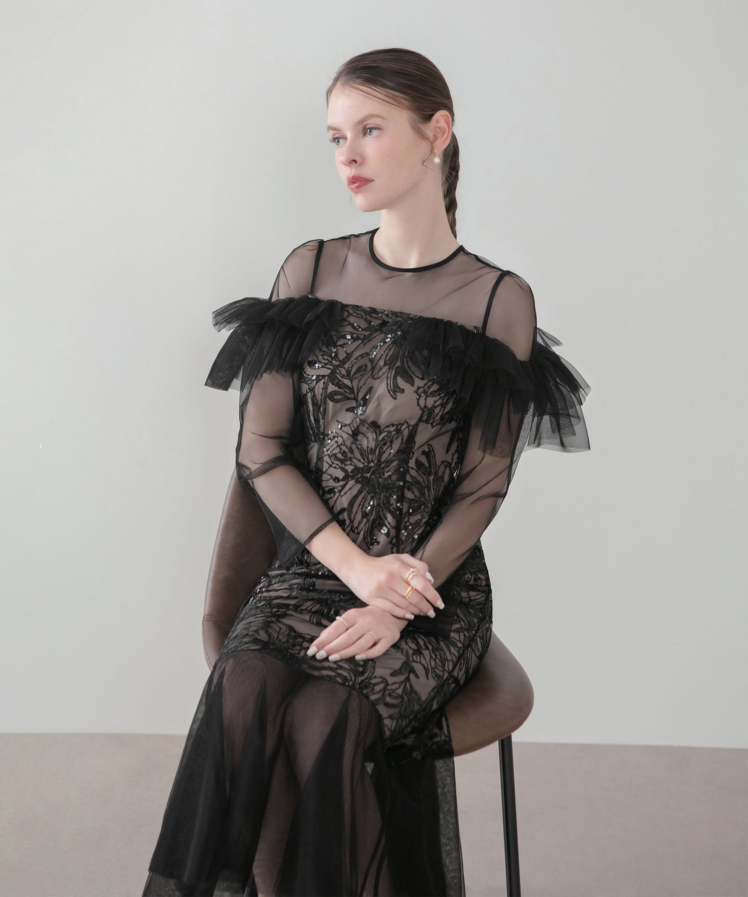 【COMING SOON】フラワースパンコールヘムチュールＩラインワンピースドレス