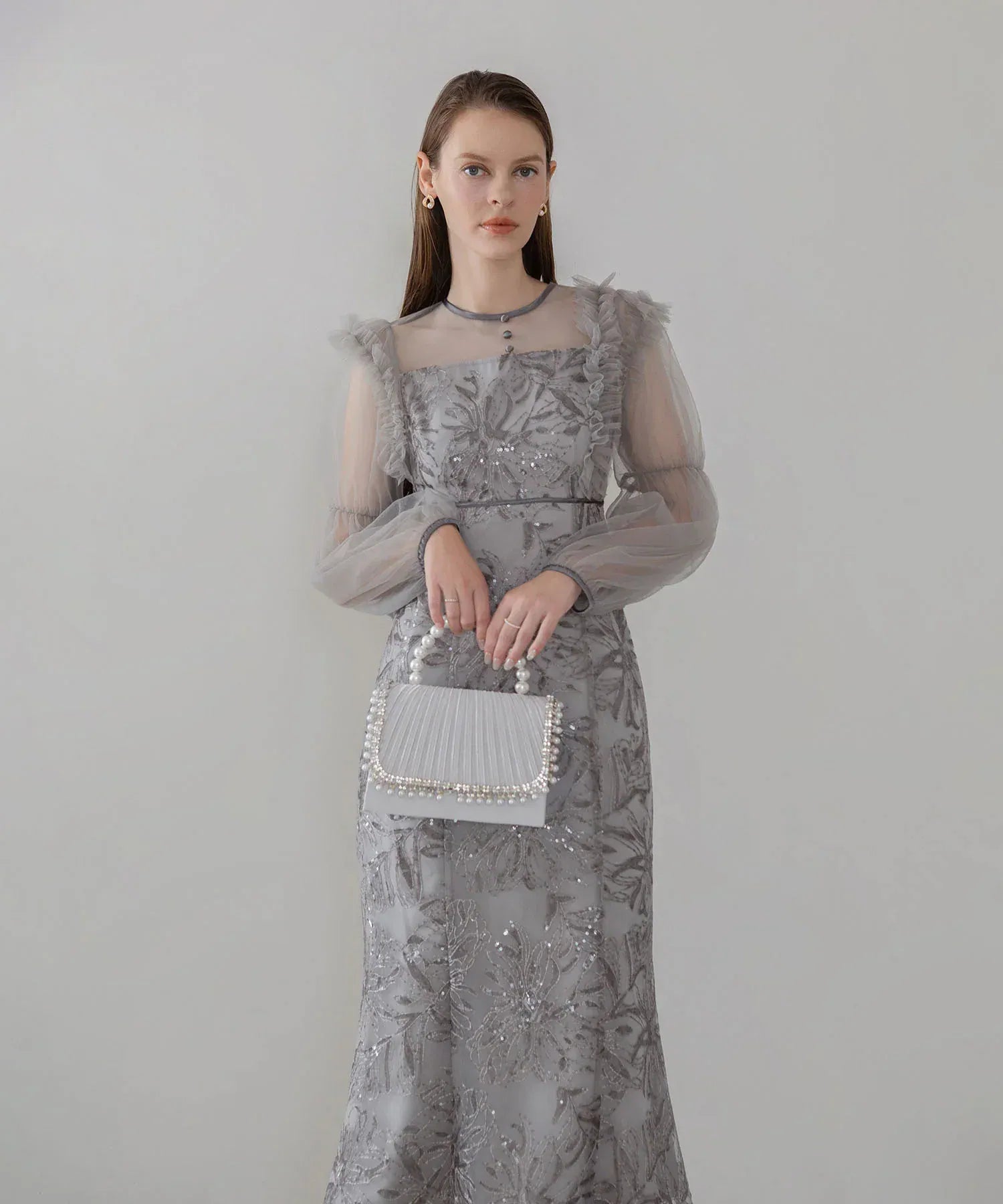 Leja ドレス M くすみグリーン レース ワンピース 結婚式 マーメイド COMING SOON】ショルダーフリルチュールスリーブスパンコール