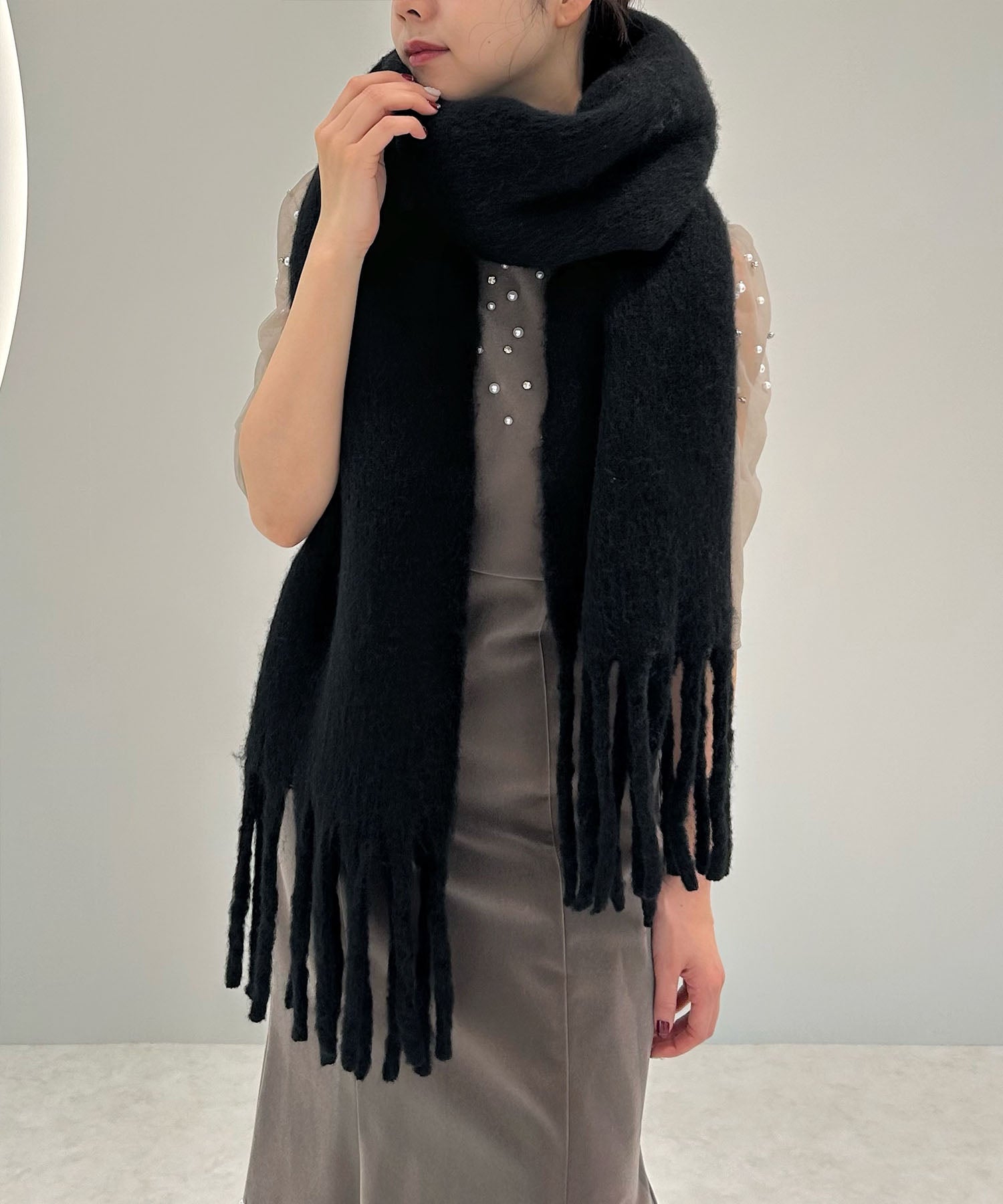 [Same-day shipping] Simple fringe scarf