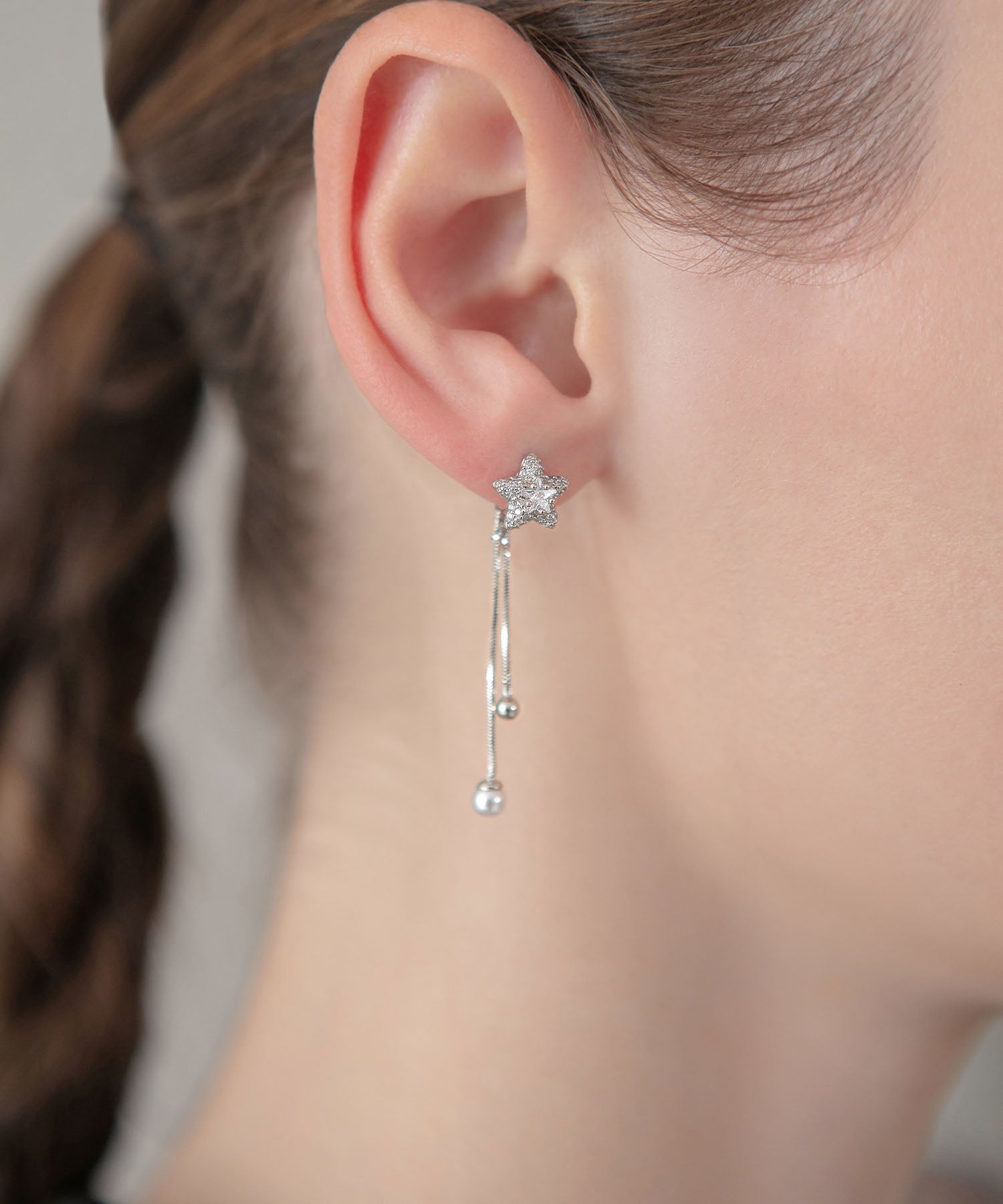 【当日発送】スタービジュードロップラインピアス