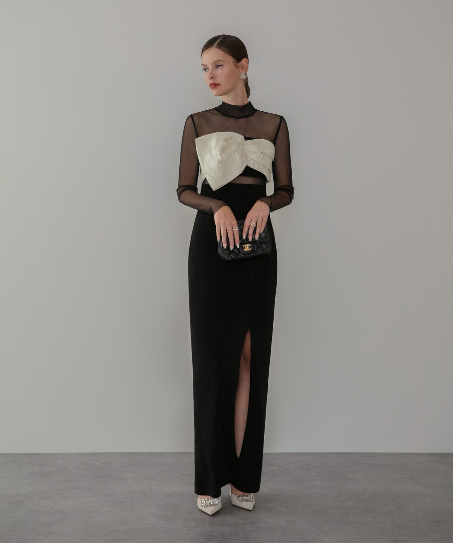 LEJA LUXE】フロントツイストデザインシアースリットIラインドレス