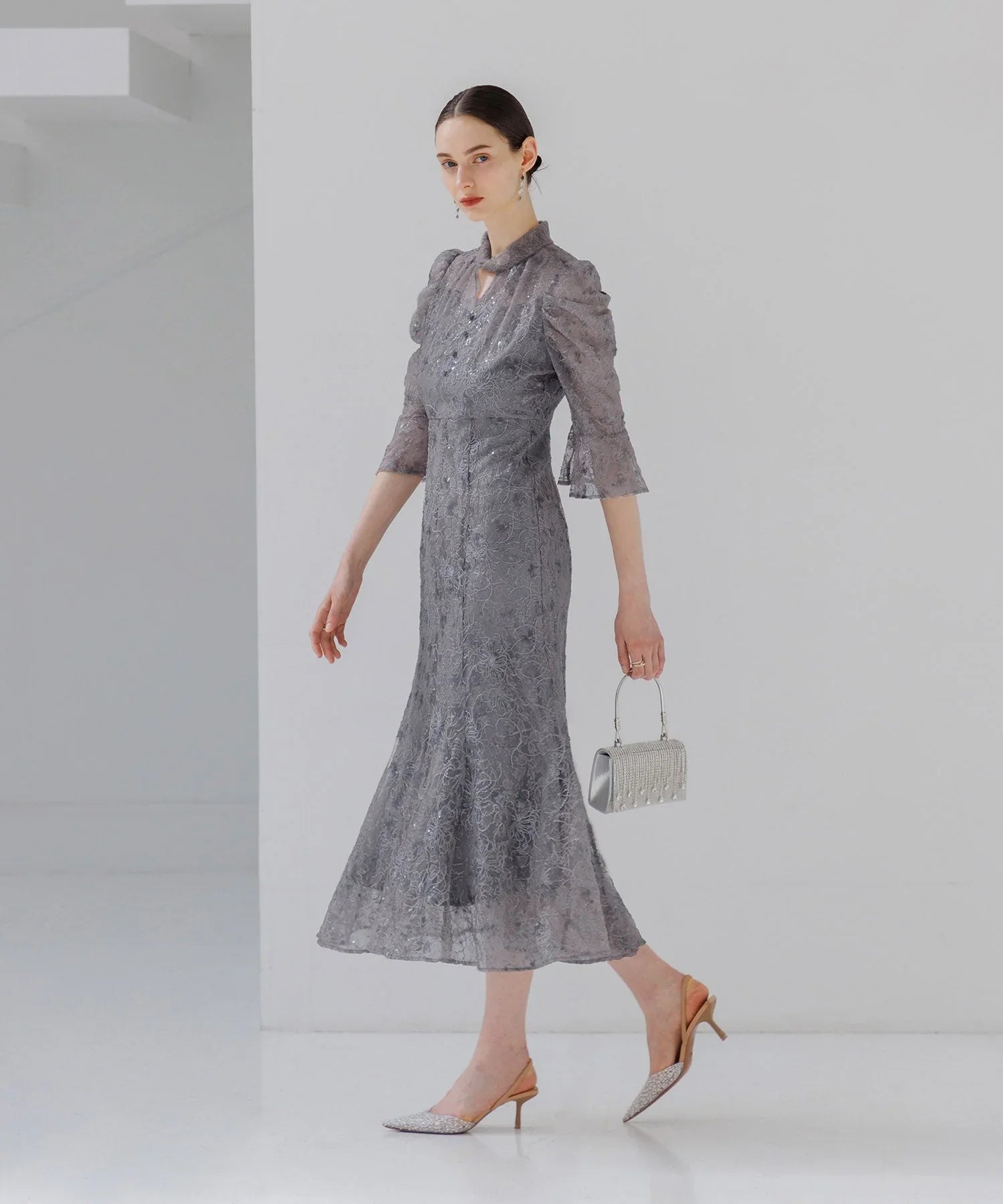 [Some items will be shipped the same day] Sequin floral puff sleeve mermaid dress