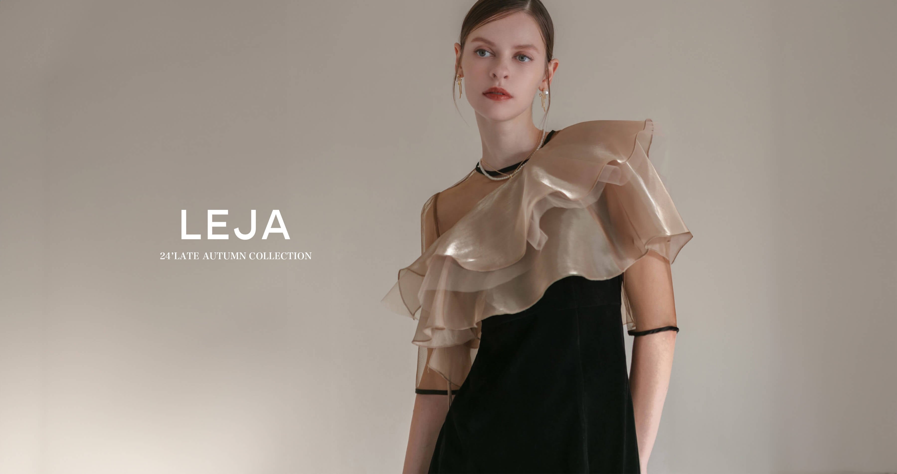 LEJA 配色アシンメトリービッグカラーベロアマーメイドシルエット